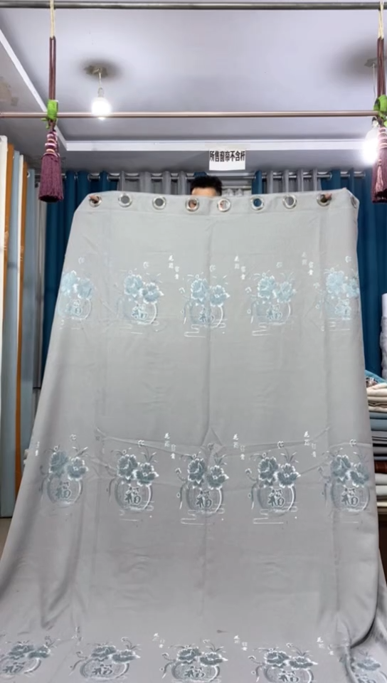布成品窗帘   2.3 