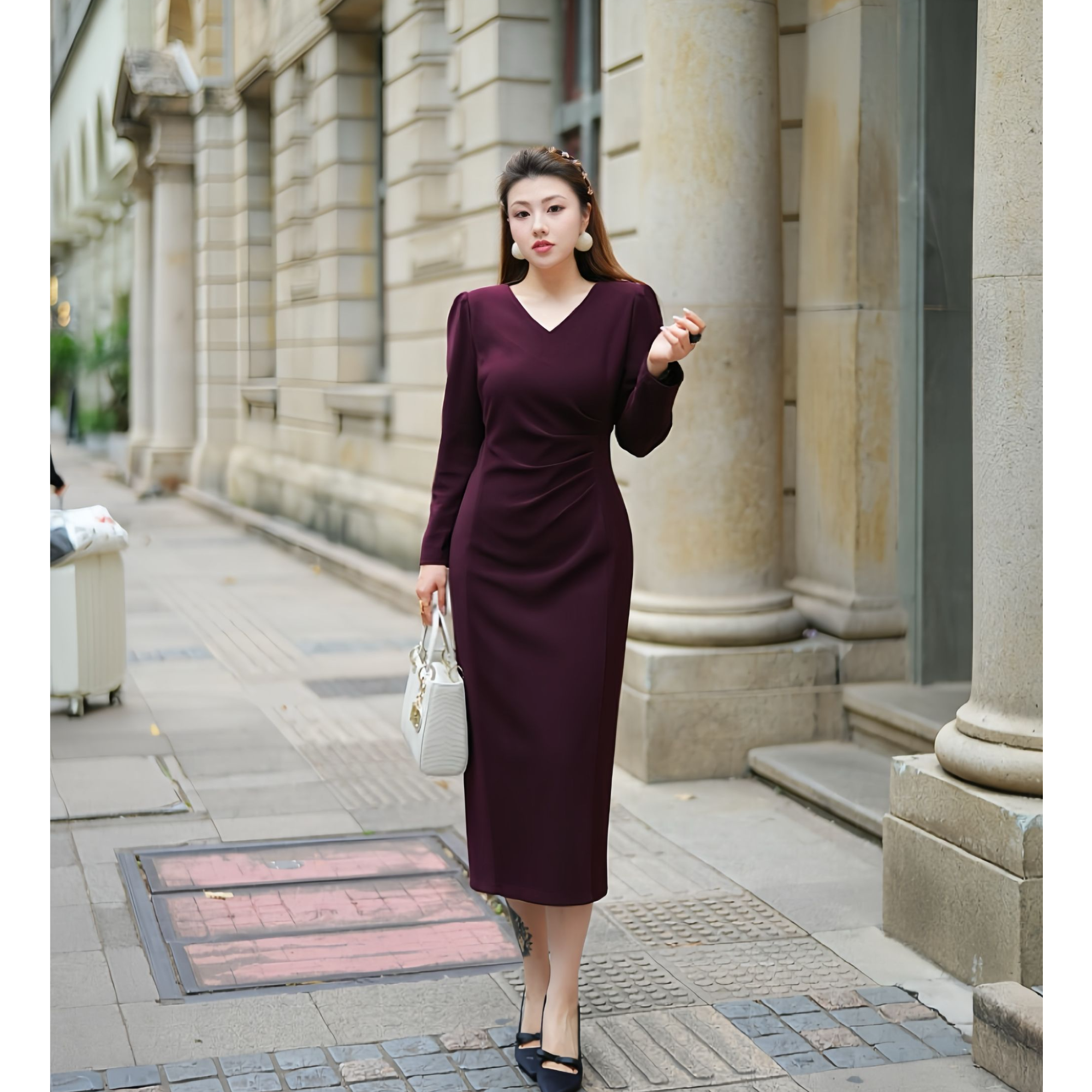 XYD71766/XYD71767秋冬V领捏褶大码女装通勤立裁打底修身连衣裙