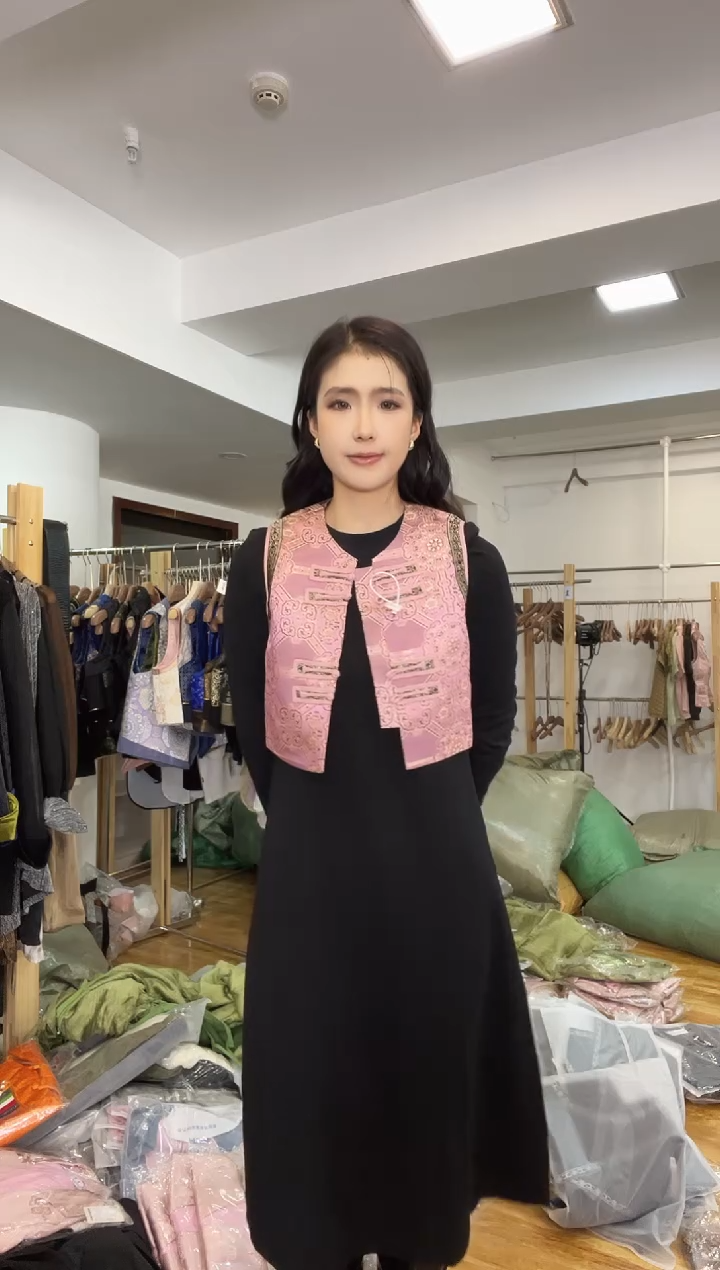 M码      110斤  马甲