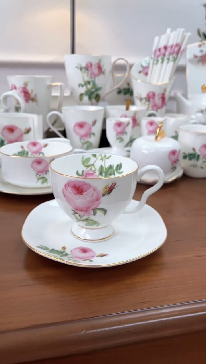 【闪购商品】碗玫瑰高骨骨瓷杯碟