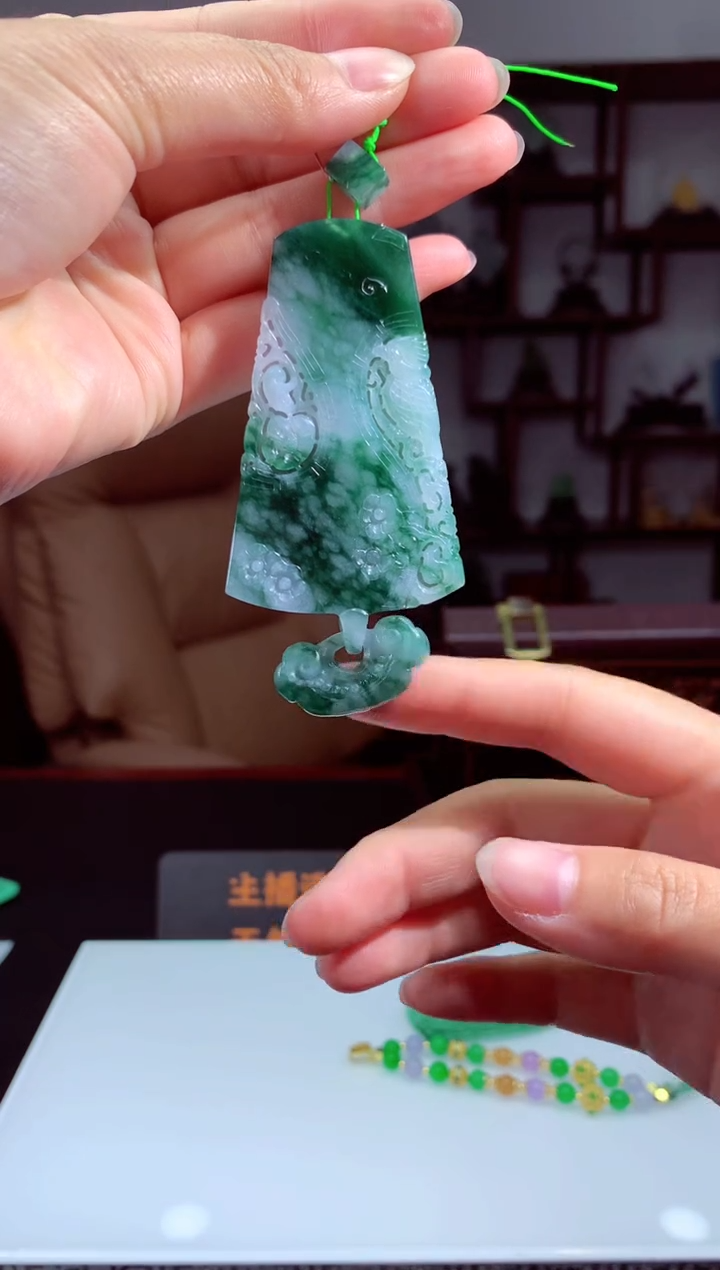 【闪购商品】定制翡翠未镶嵌天然A货翡翠（拍一发一）