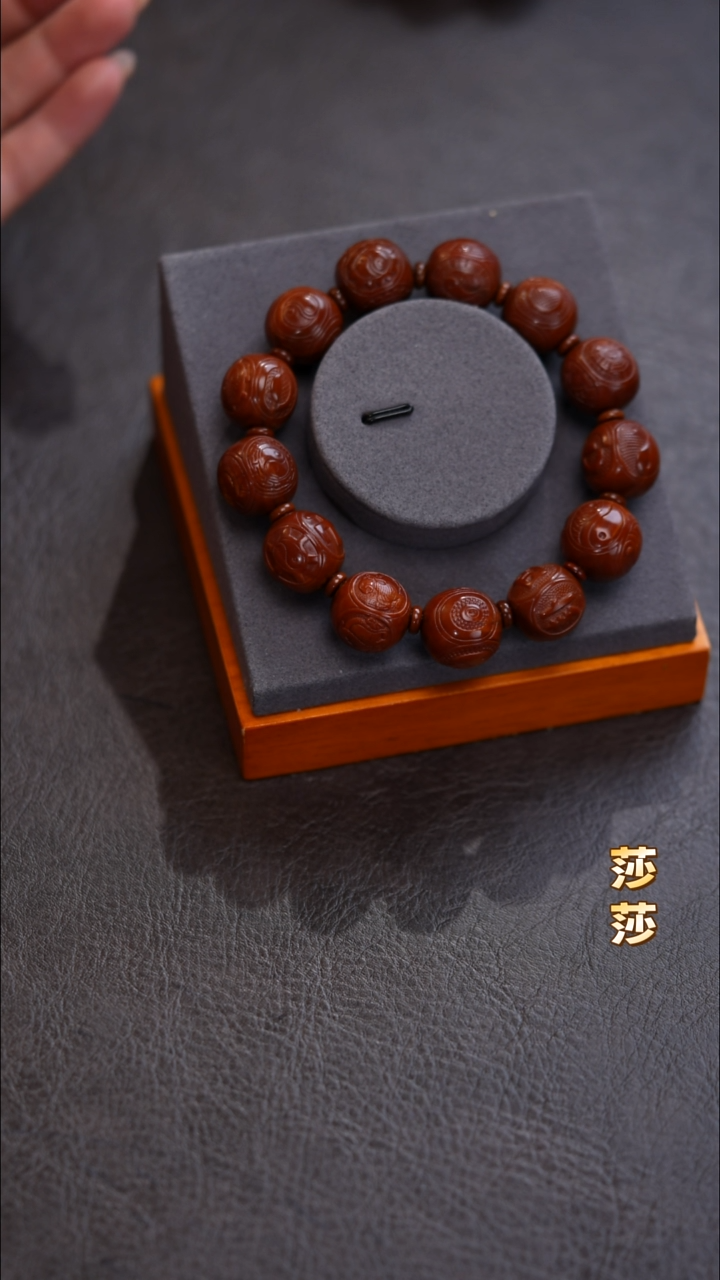 手串/手链橄榄核绿*?橄榄核