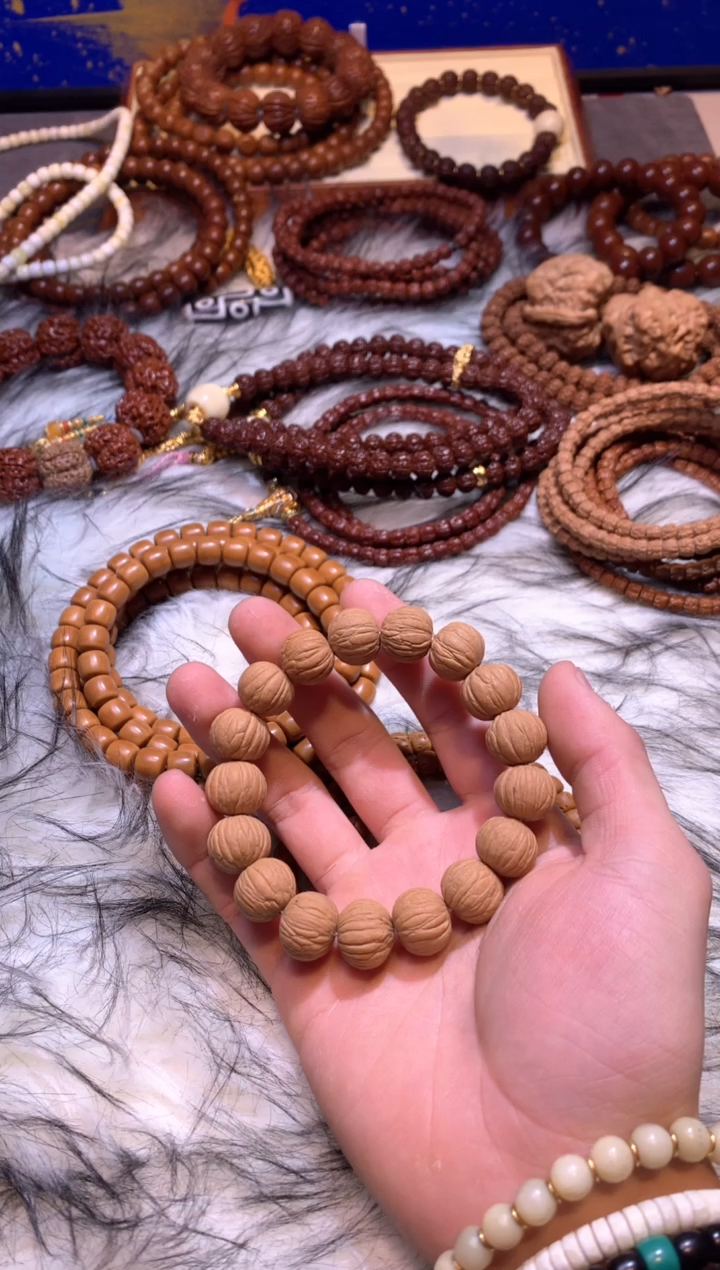 【闪购商品】猴头核桃吊坠土豪