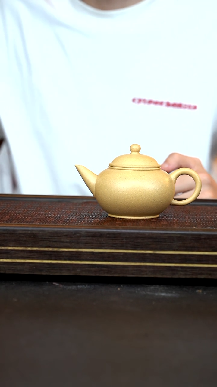茶壶紫砂   XJ   本山绿泥  180cc