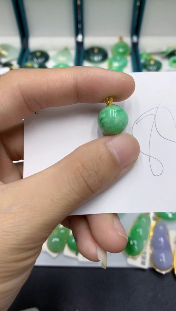 【闪购商品】翡翠颈饰18K金镶嵌翡翠