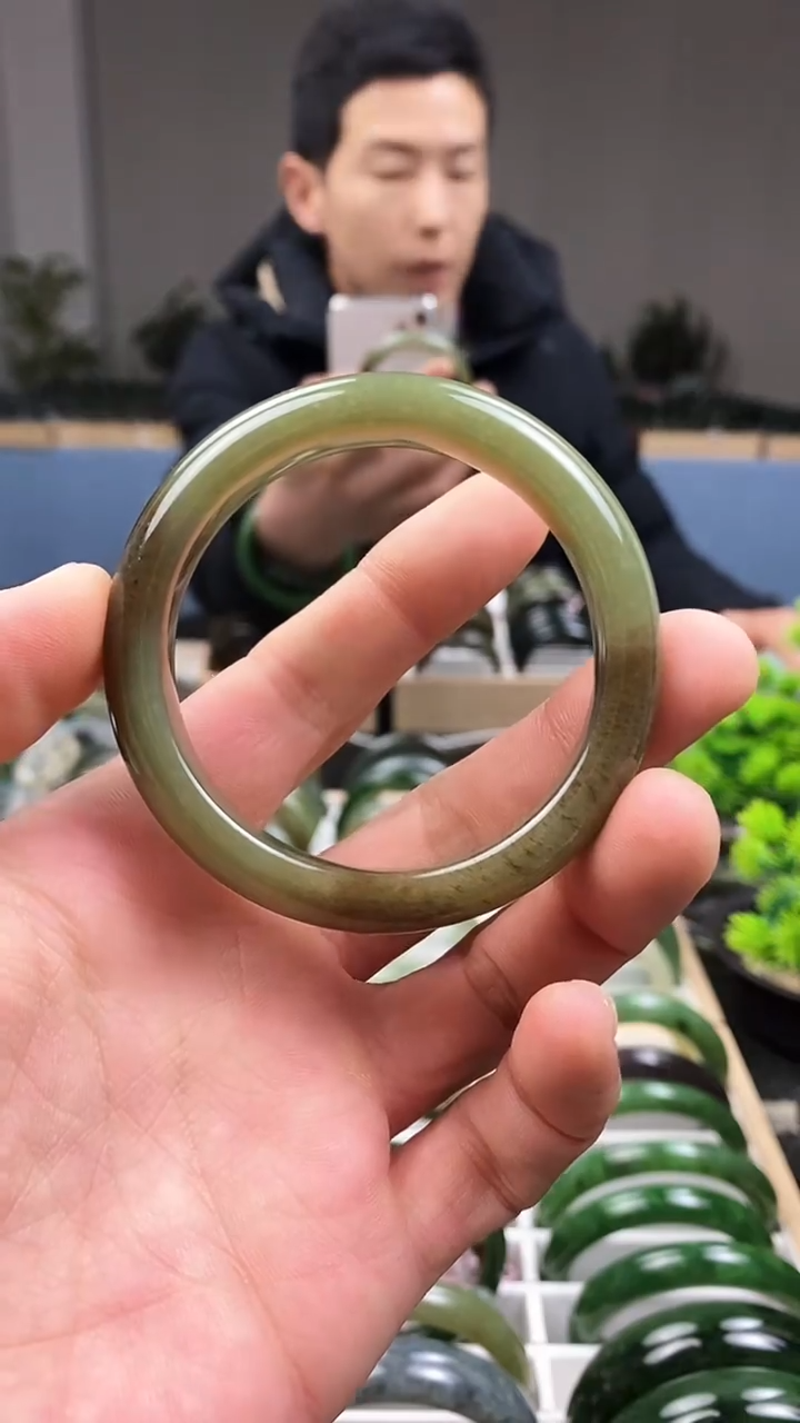 【闪购商品】和田玉手镯未镶嵌53.8
