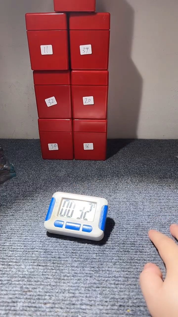 铜金**品不下播根/盒子币*10/33