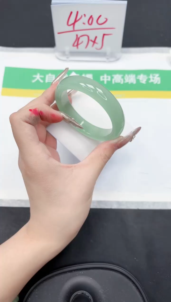 【闪购商品】石英质玉手镯未镶嵌303-53.6