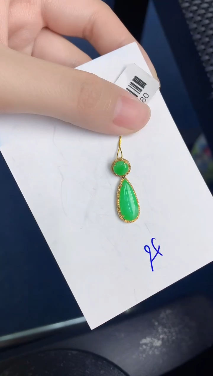 【闪购商品】翡翠颈饰18K金镶嵌000000000