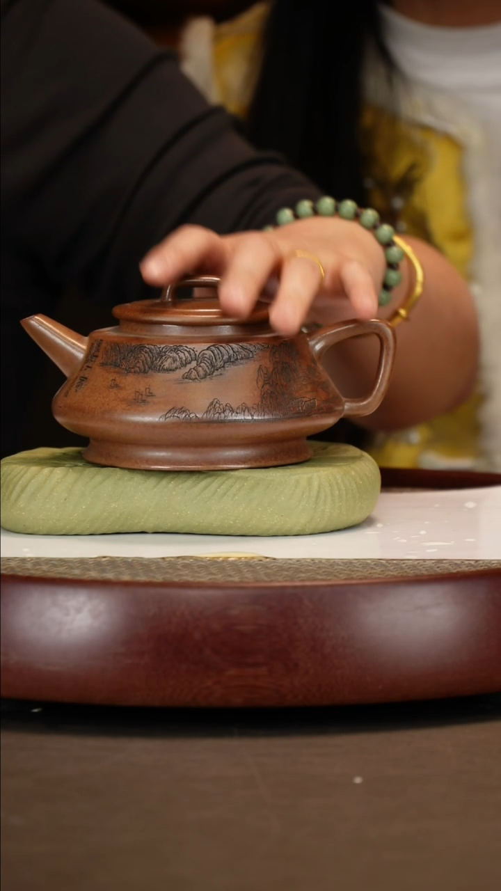 【闪购商品】紫砂茶壶龙骨天星泥大正瓢+白菜壶承
