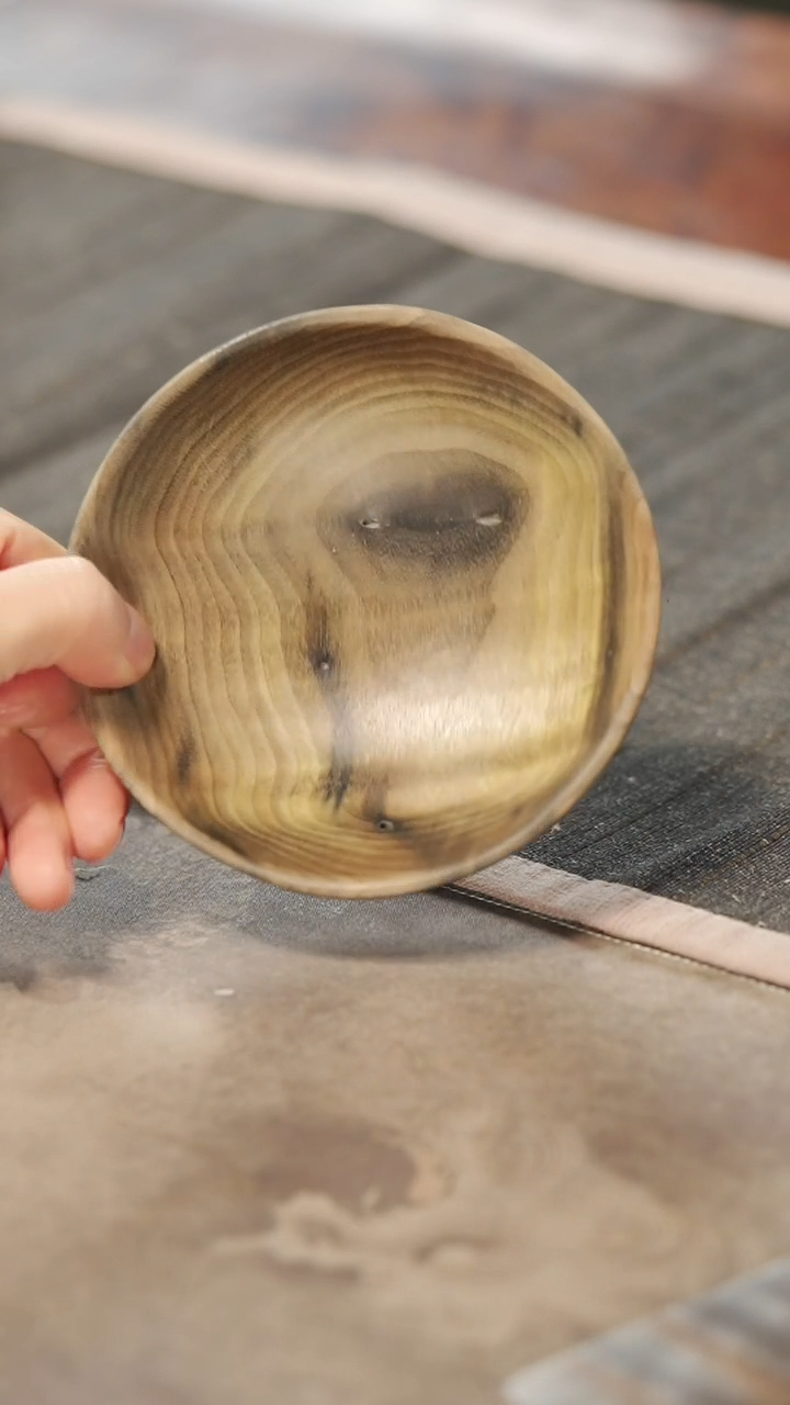 【闪购商品】金丝楠木雕055原木款点心盘