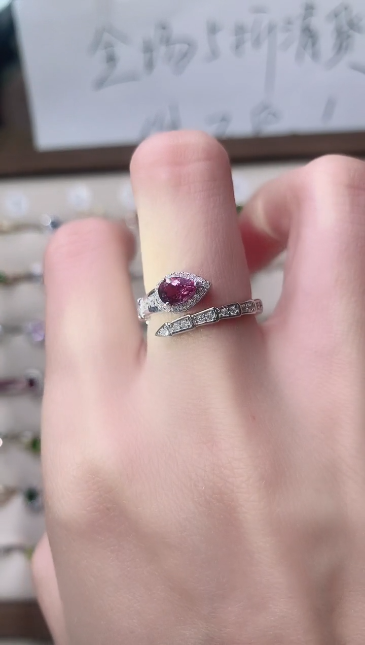 【闪购商品】石榴石戒指银S925镶嵌............