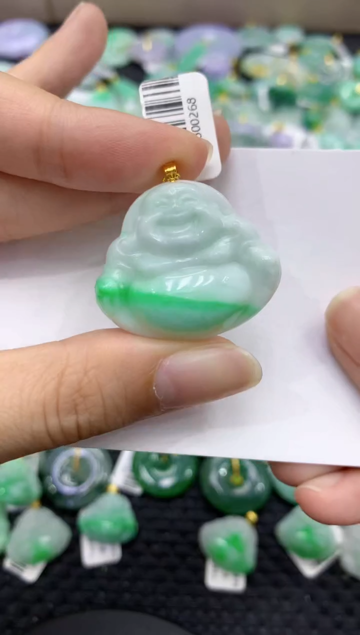 颈饰18K金镶嵌翡翠天然缅甸翡翠A货