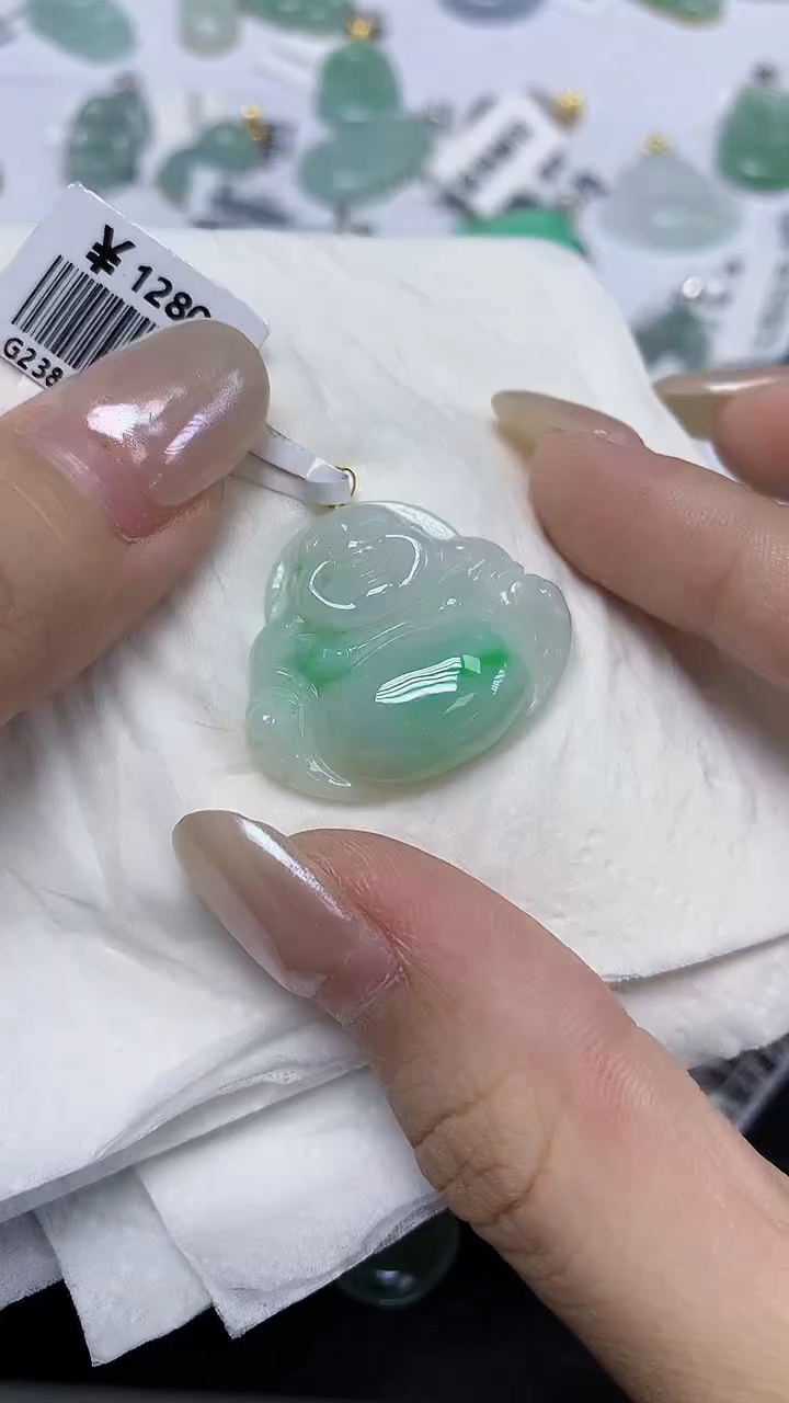 翡翠18K金镶嵌颈饰天然缅甸翡翠A货