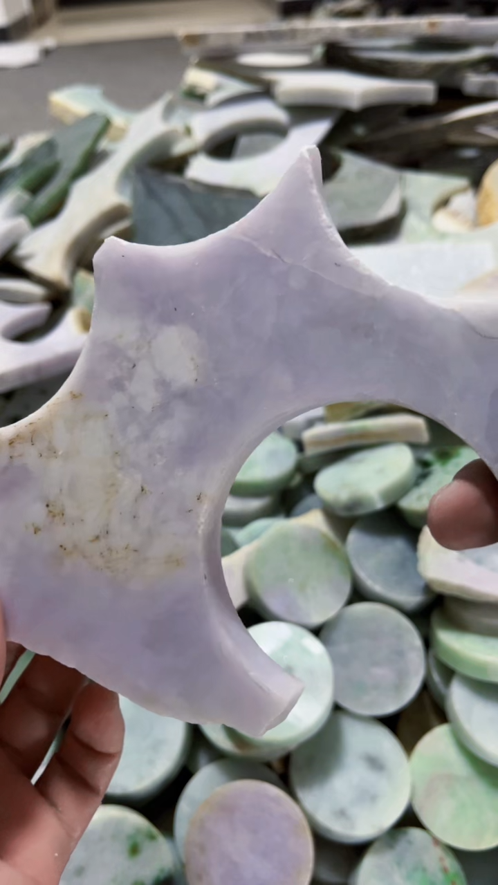 【闪购商品】翡翠挂件未镶嵌A货康壹077