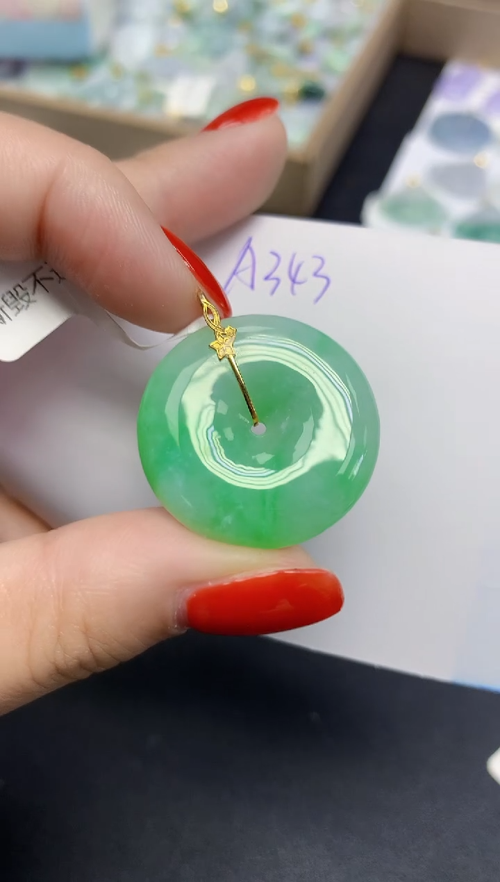 颈饰18K金镶嵌翡翠天然缅甸翡翠A货翡翠百元以上9元证书费自理