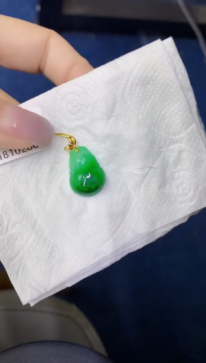 颈饰18K金镶嵌翡翠缅甸天然翡翠A货