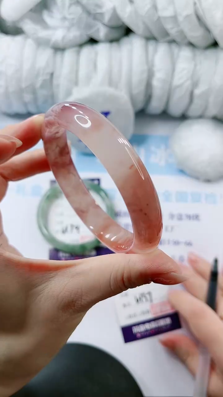 【闪购商品】石英质玉手镯未镶嵌多样性发货V137-64