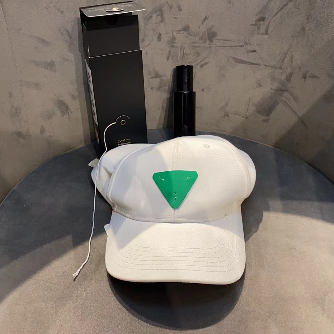 9431 小众设计潮牌买手店女款女装帽