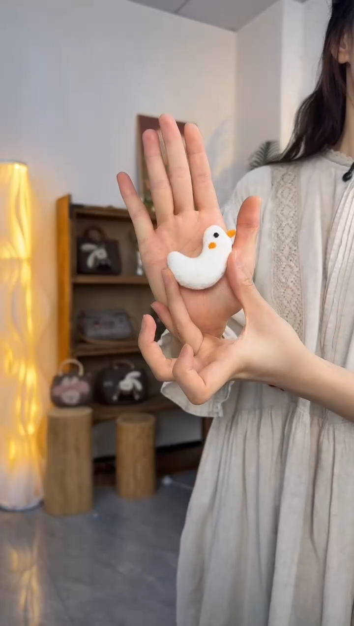 羊毛非遗纯手工 羊毛毡包包