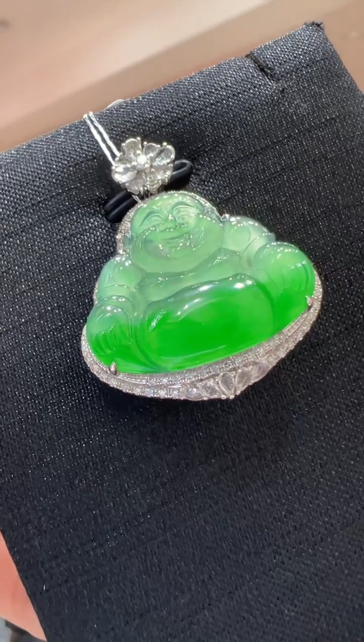 【闪购商品】翡翠吊坠(不含链)18K金镶嵌              