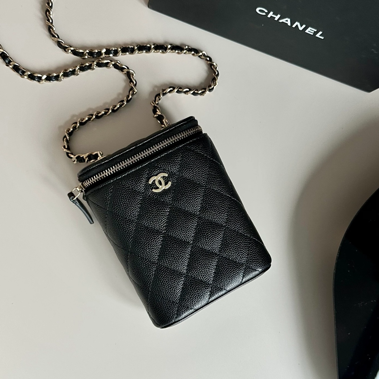 99新 Chanel/香奈儿  XM/22c黑金荔枝纹盒子烟盒包/KH06929001