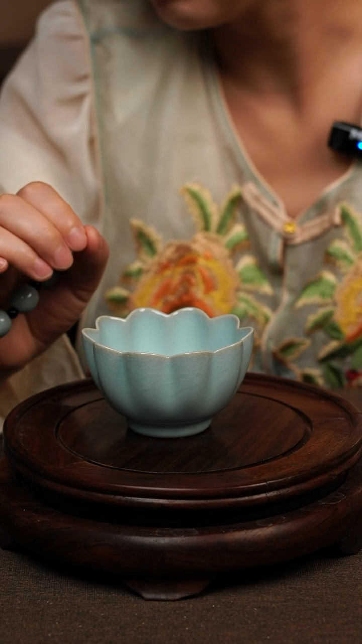瓷片天青色莲花杯 100ML微瑕不带礼盒