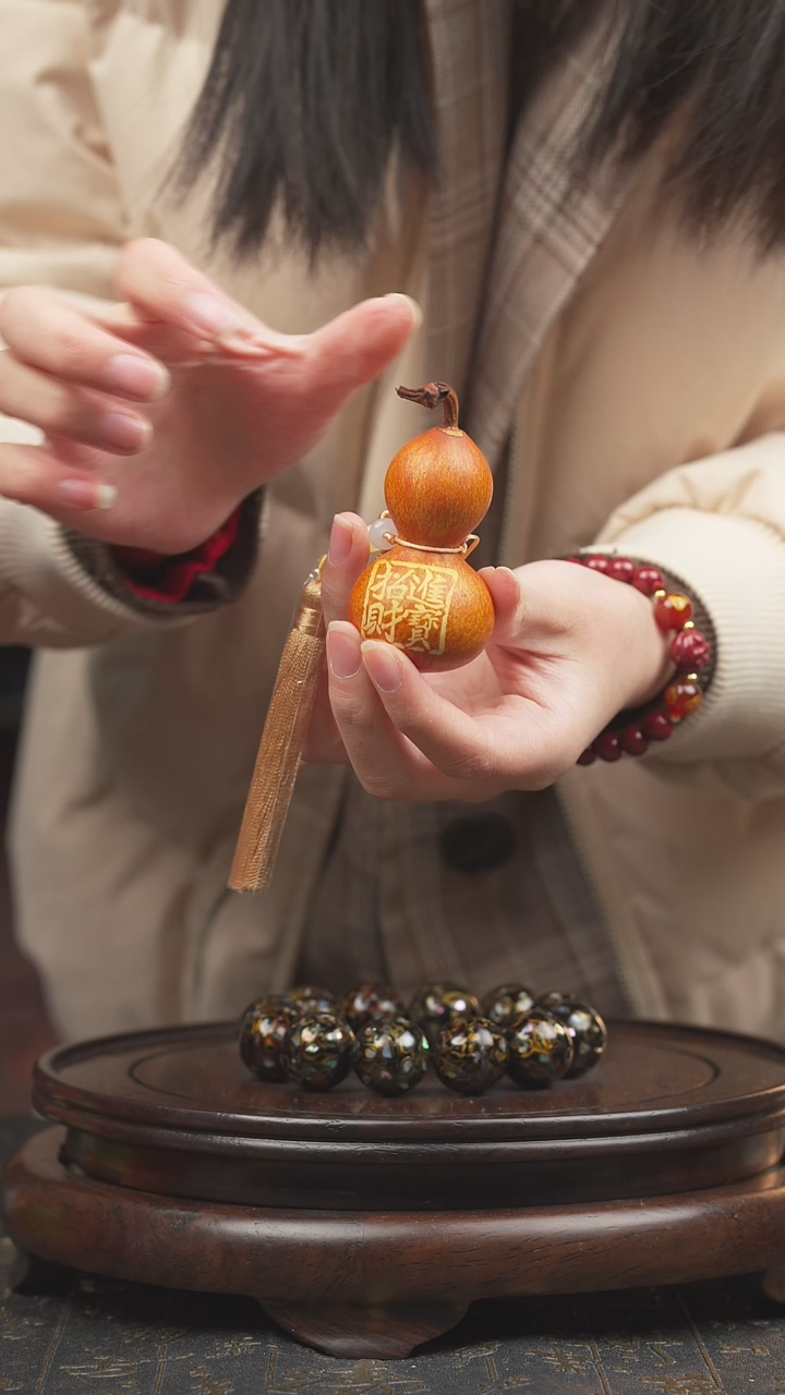 【闪购商品】1542号大漆酒葫芦择优发