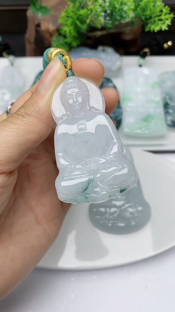 【闪购商品】翡翠颈饰未镶嵌          