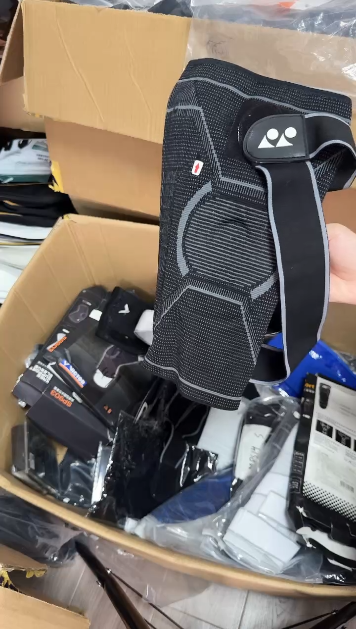 VICTOR胜利正品微瑕球拍球服护具   65