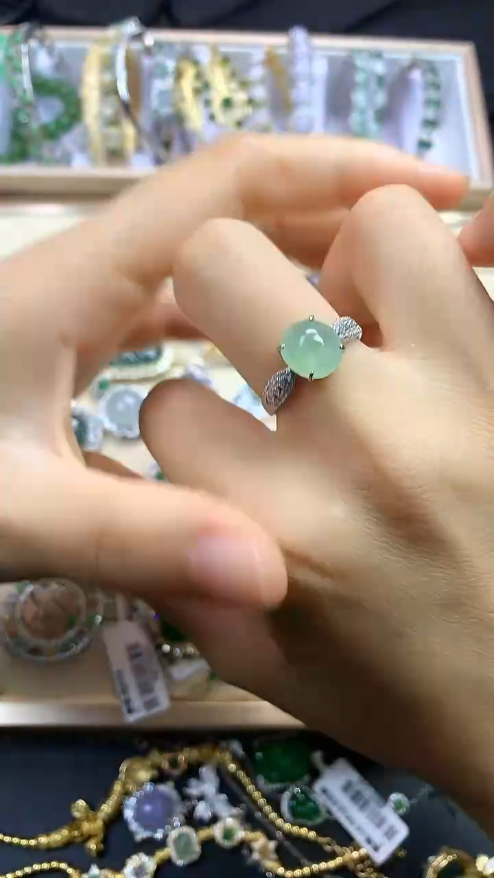 翡翠银S925镶嵌颈饰翡翠 银S925镶嵌 颈饰