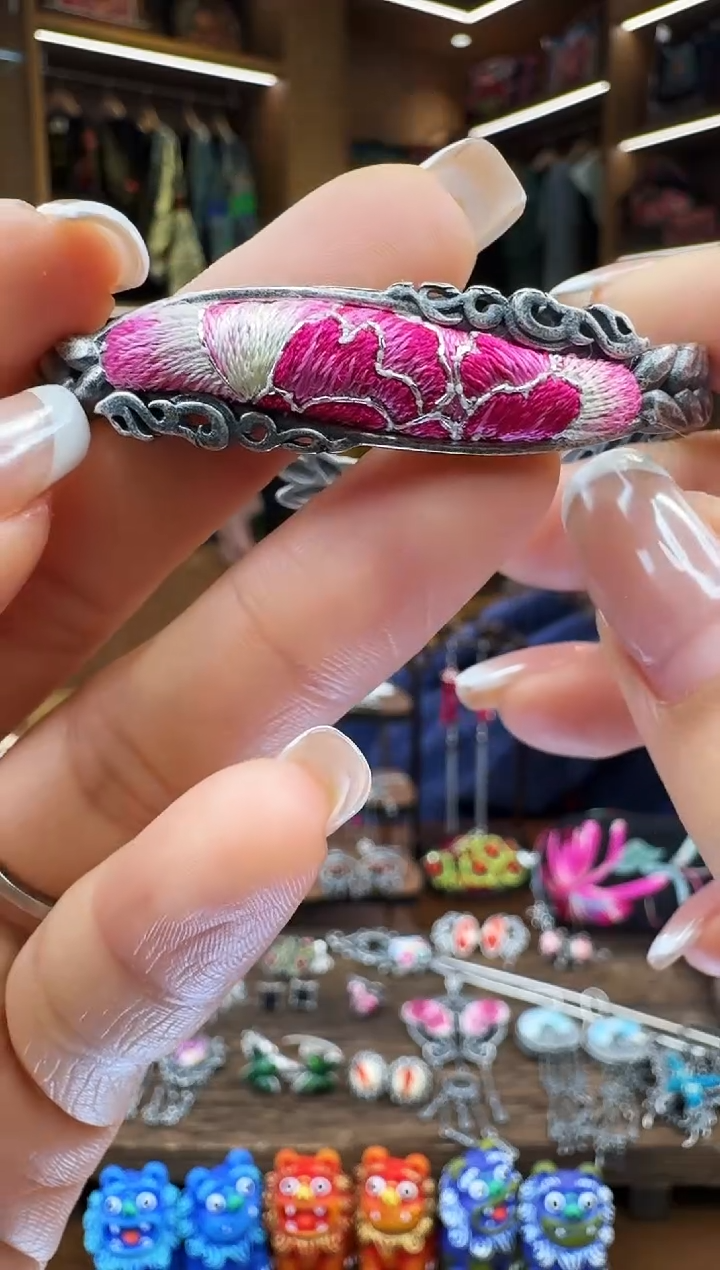 【闪购商品】织绣273黔东南苗族刺绣