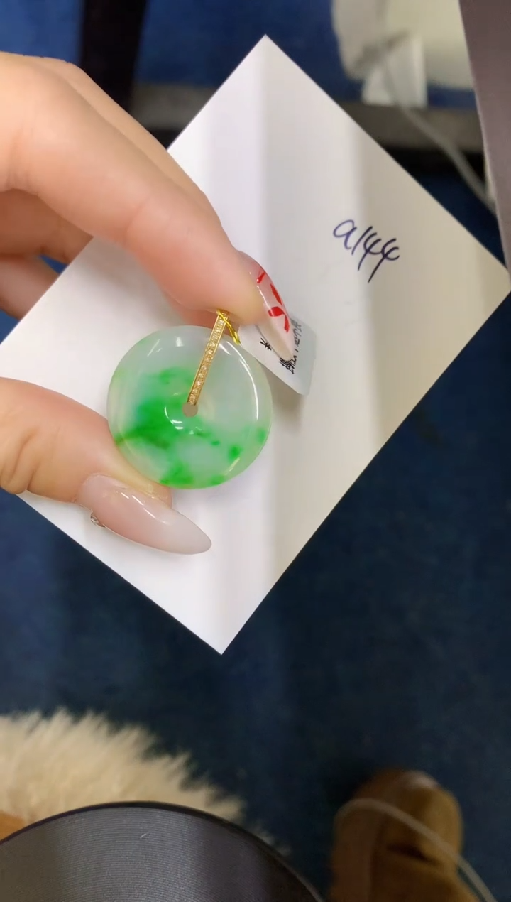 【闪购商品】翡翠颈饰18K金镶嵌0000000000