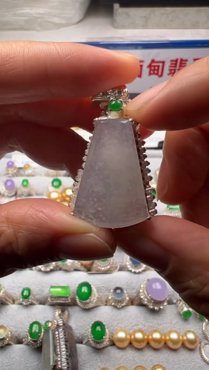 【闪购商品】定制翡翠未镶嵌A货翡翠