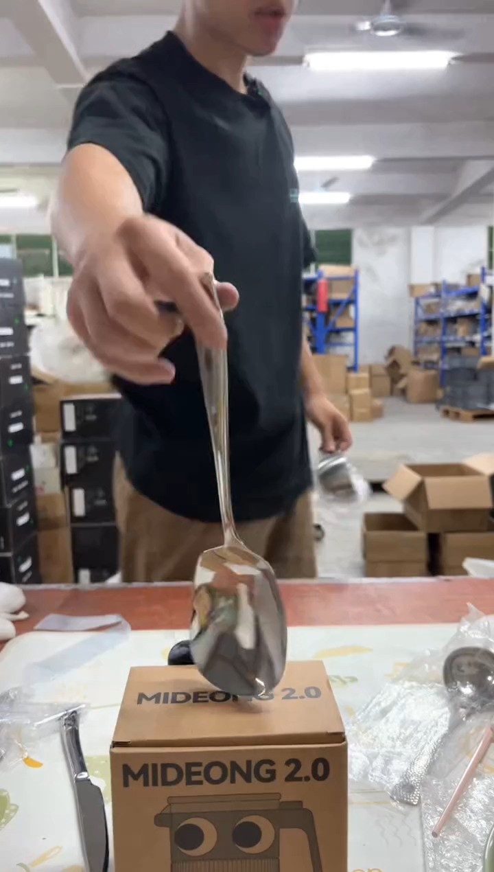 直播间秒杀清仓微瑕产品，可能当过样品拍照