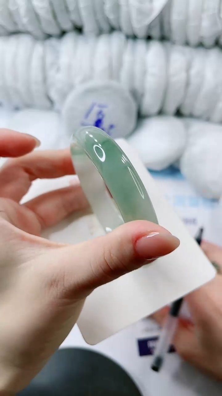 【闪购商品】石英质玉手镯未镶嵌多样性发货V265