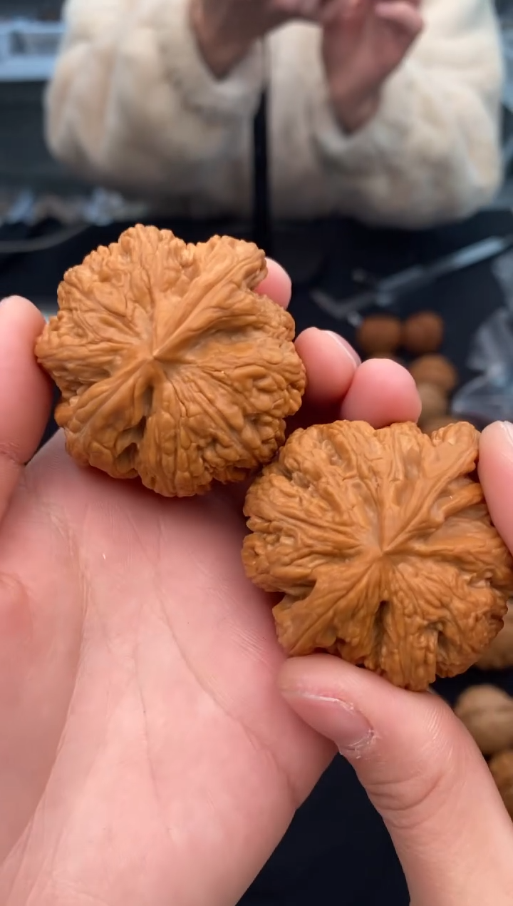 【闪购商品】文玩核桃把件肉球筋47-u570