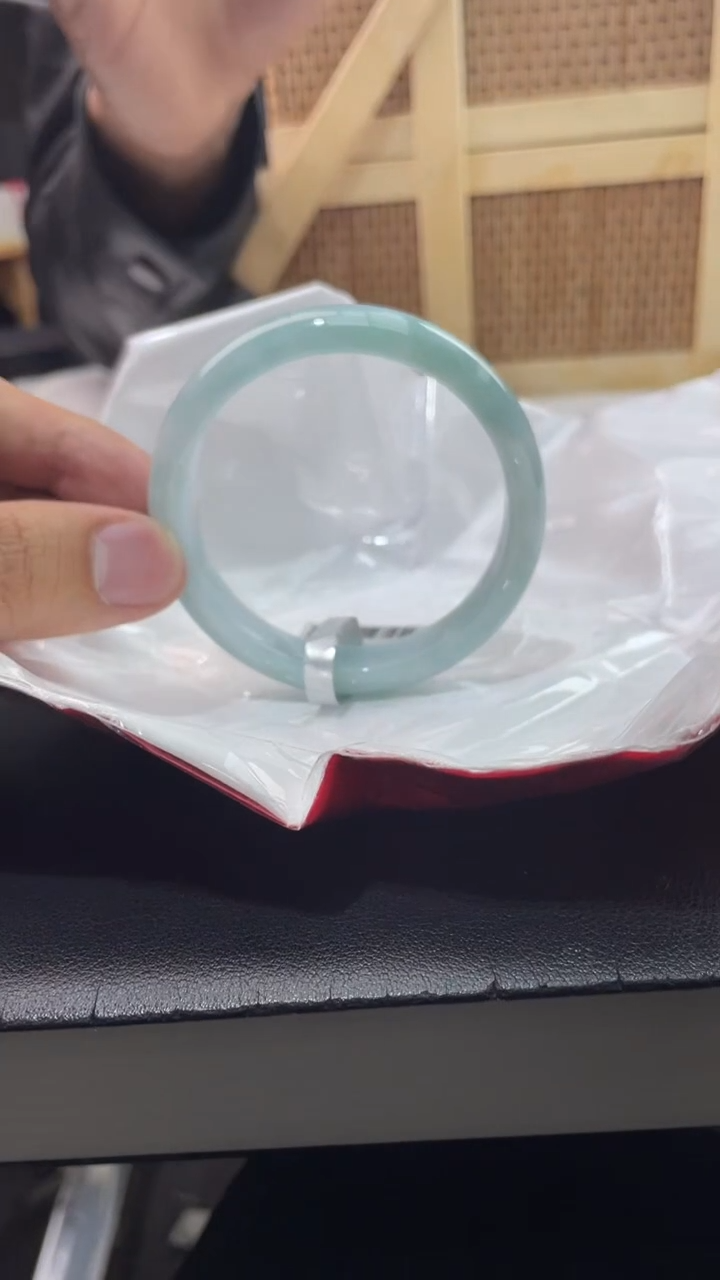 【闪购商品】翡翠手镯未镶嵌1翡翠手镯