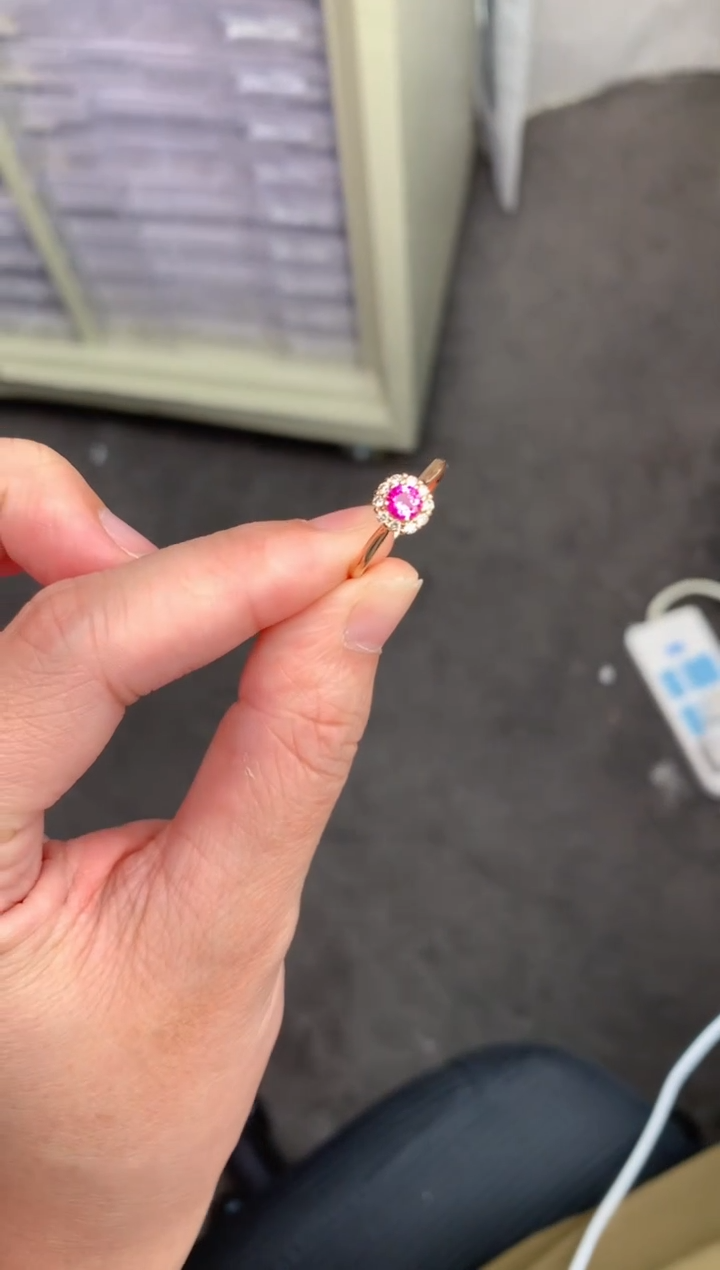 【闪购商品】红宝石戒指18K金镶嵌29分粉红宝戒指