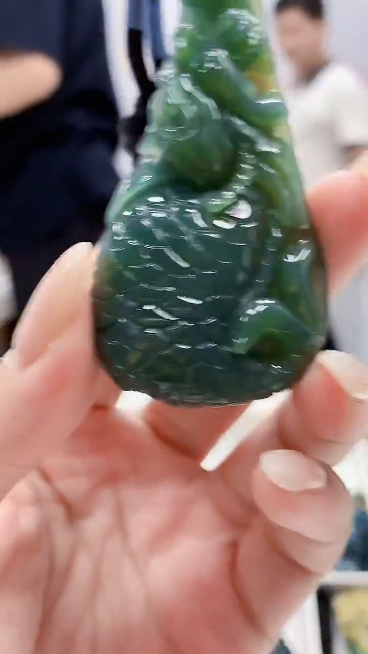 未镶嵌定制翡翠4917lr-毛货挂件40