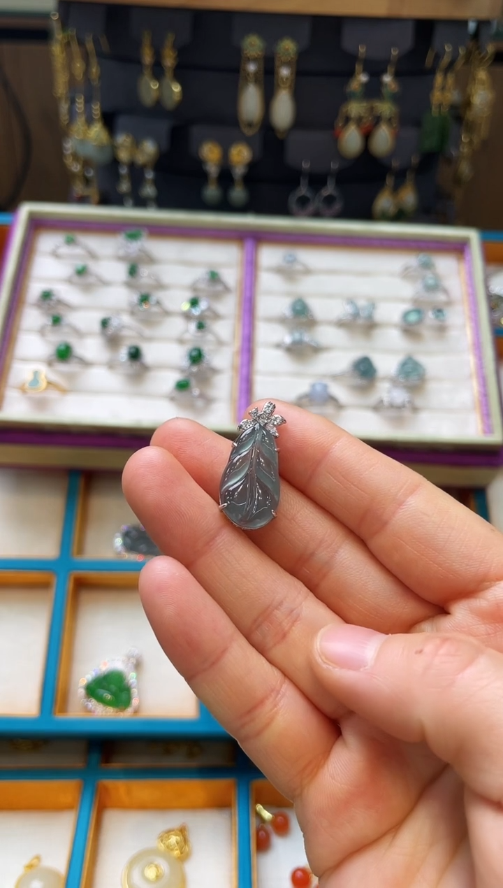 【闪购商品】翡翠颈饰银S925镶嵌吊坠