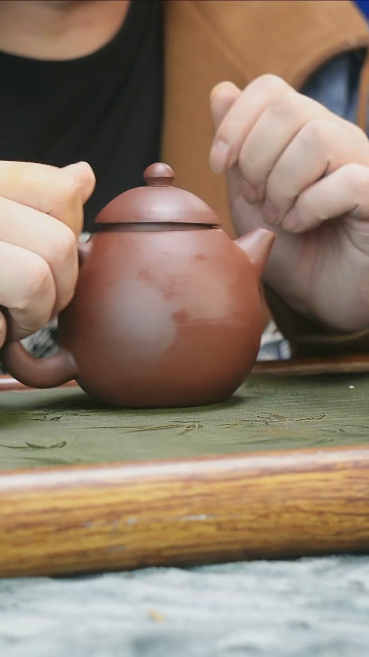 茶壶紫砂深井老紫泥龙胆