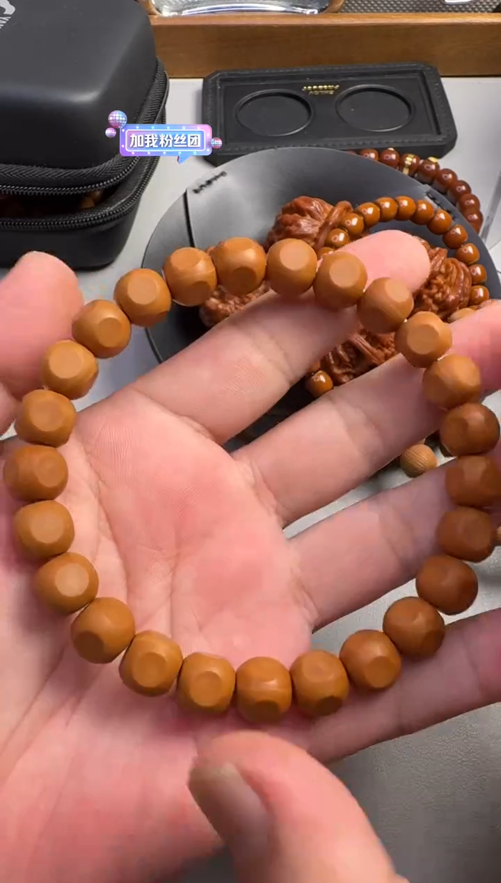 猴头核桃手串猴头六方瑕疵黑点款