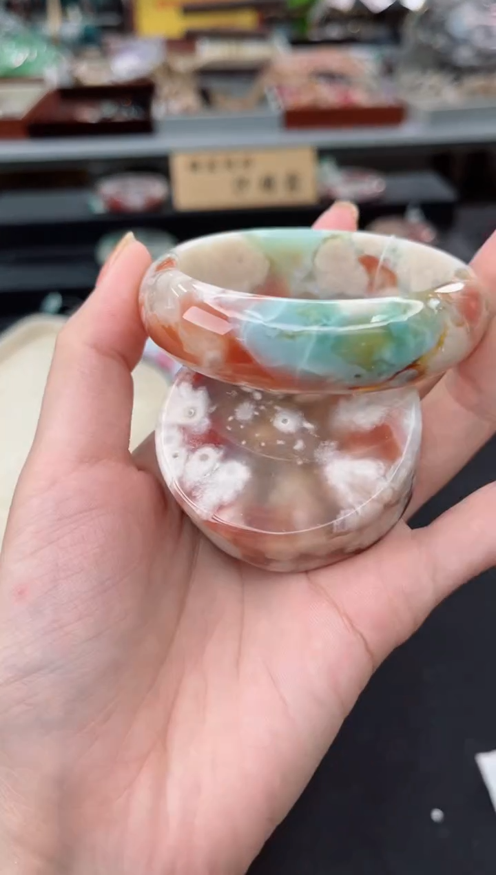 【闪购商品】石英质玉手镯未镶嵌55圈口（赠品镯心）4S589627