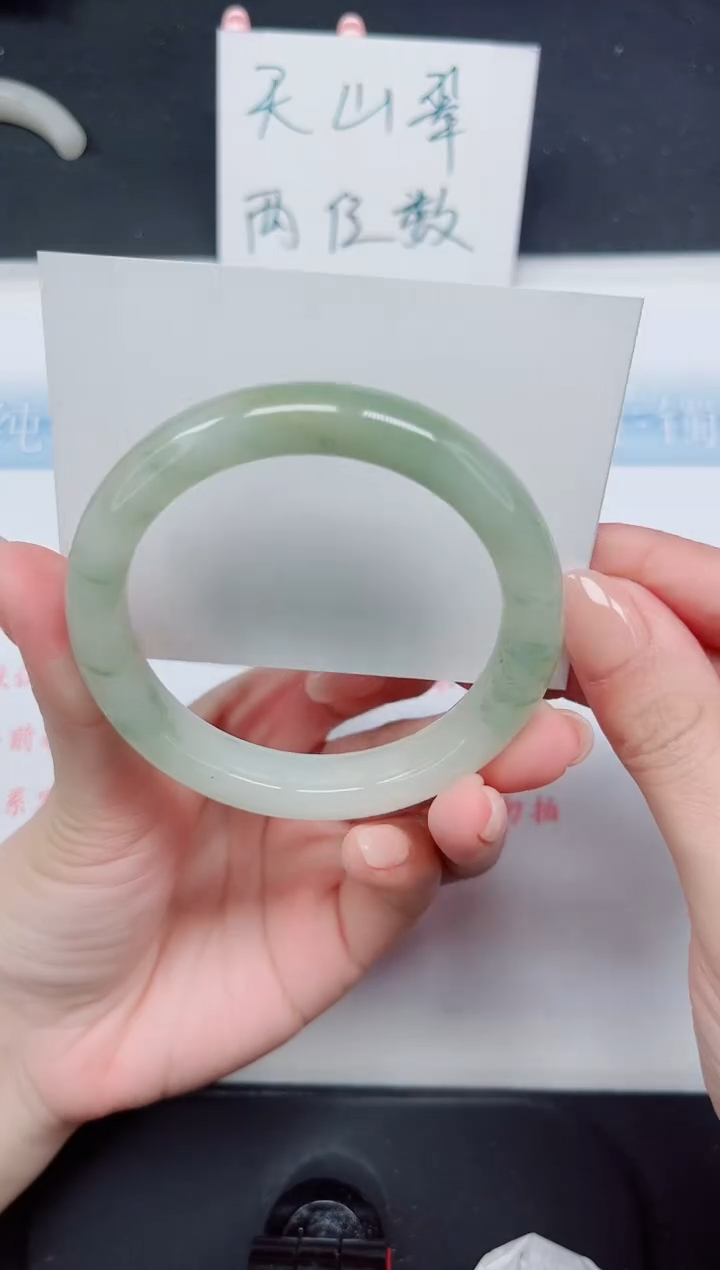 【闪购商品】石英质玉手镯未镶嵌256-55.2