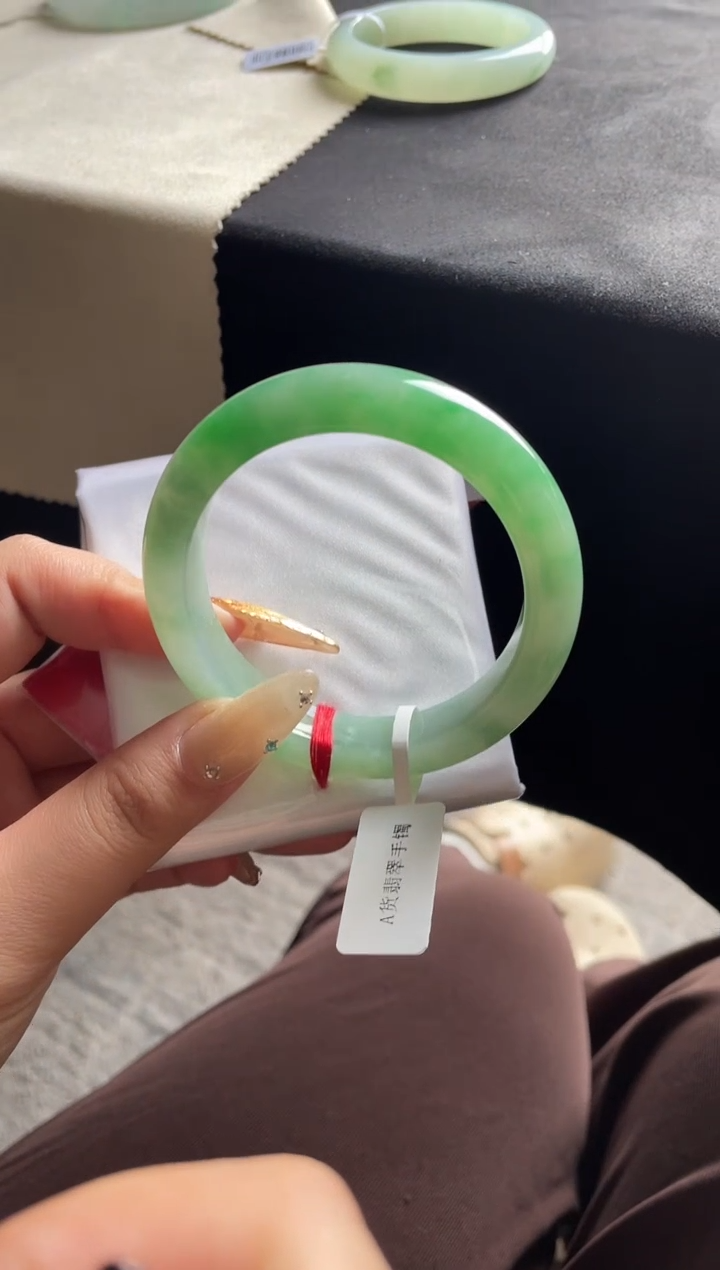 未镶嵌手镯翡翠三天鉴赏期