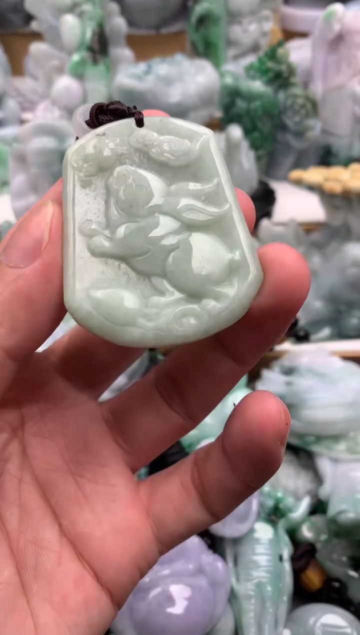 吊坠(不含链)未镶嵌翡翠1