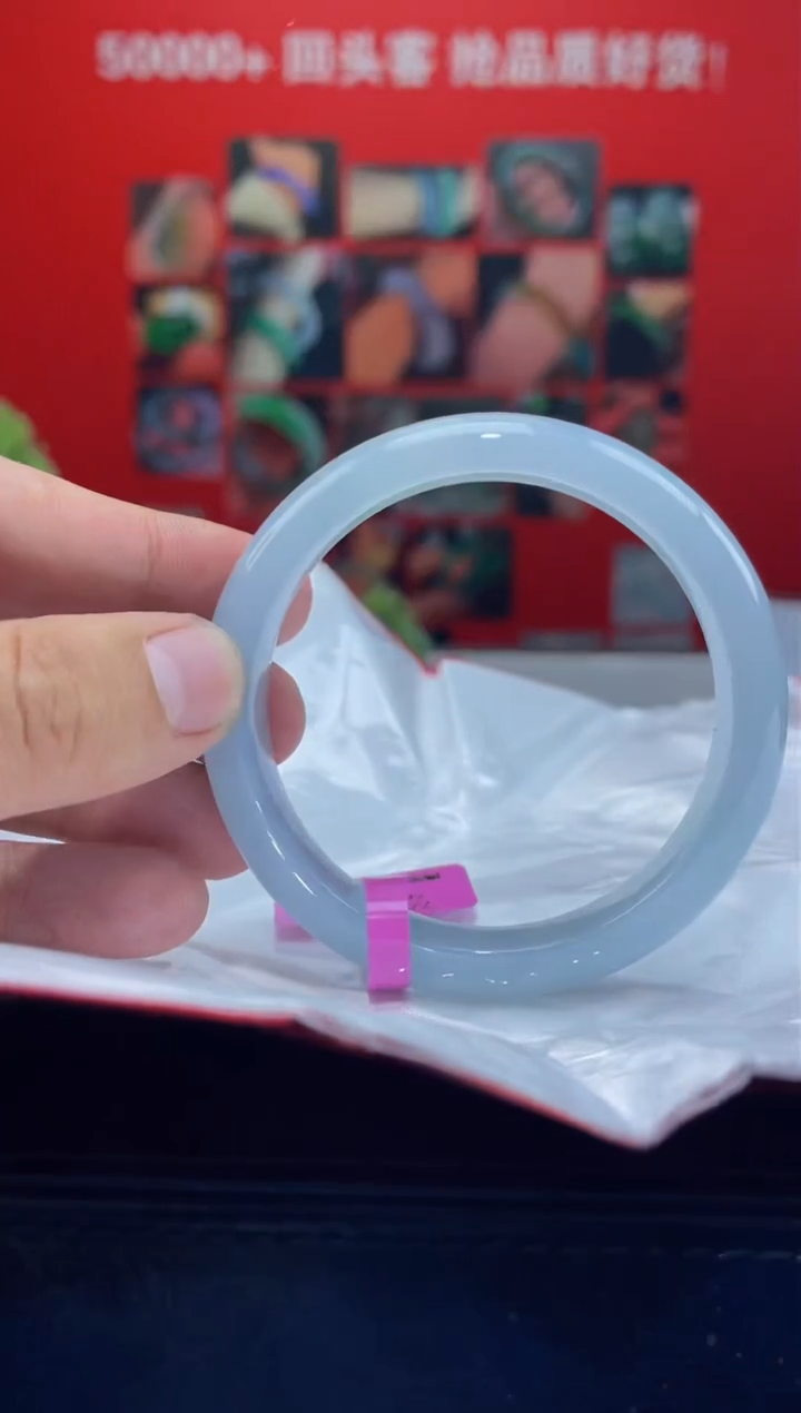 翡翠手镯未镶嵌手镯6