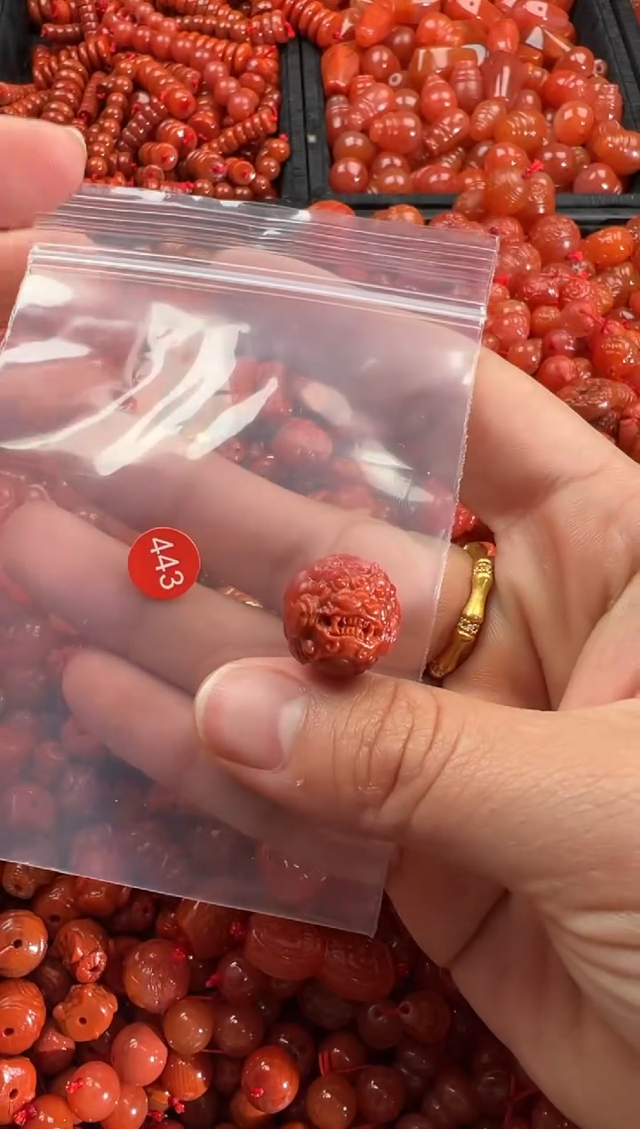 【闪购商品】南红玛瑙颈饰未镶嵌1