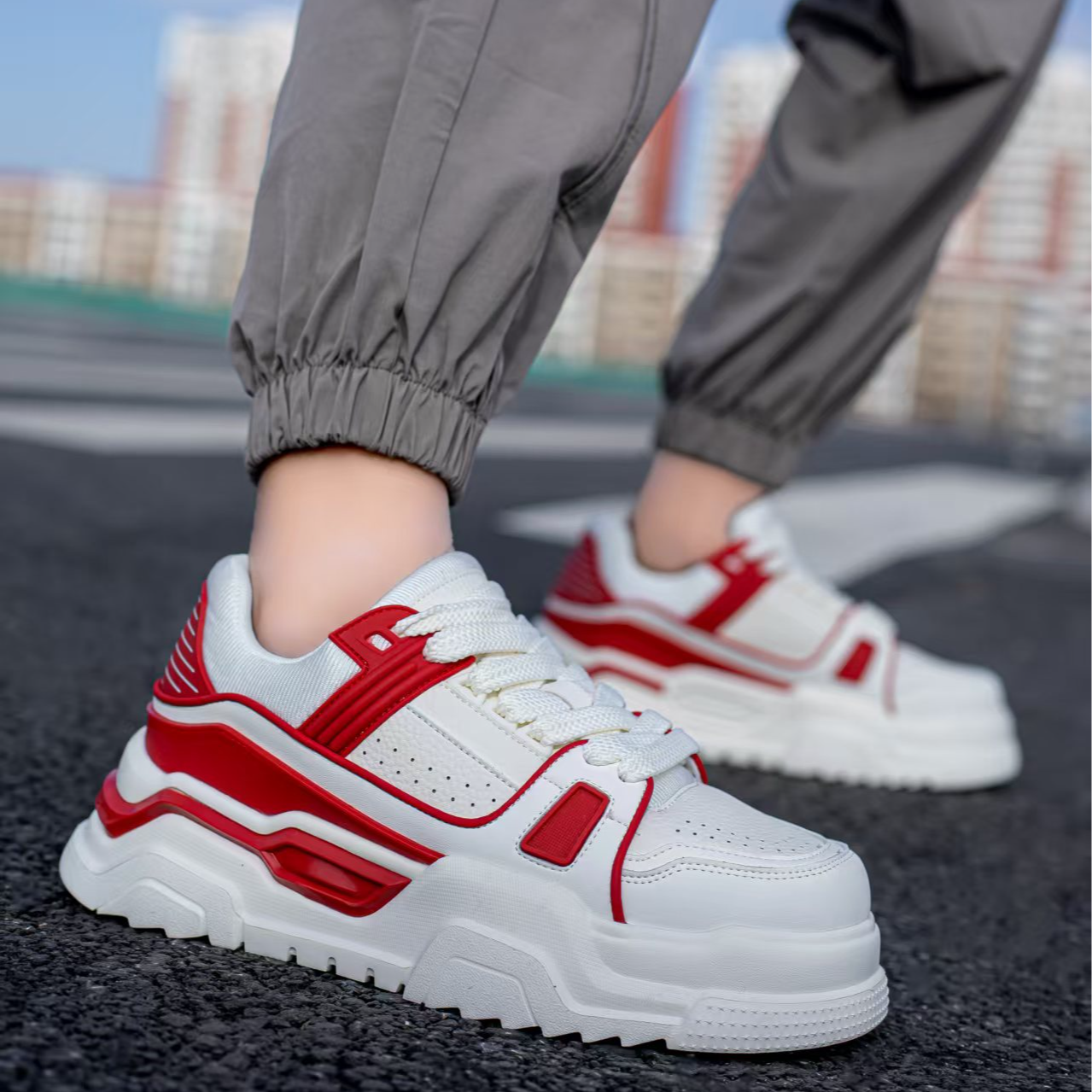 增高系带秋冬时尚休闲鞋轻便跑鞋防滑耐磨